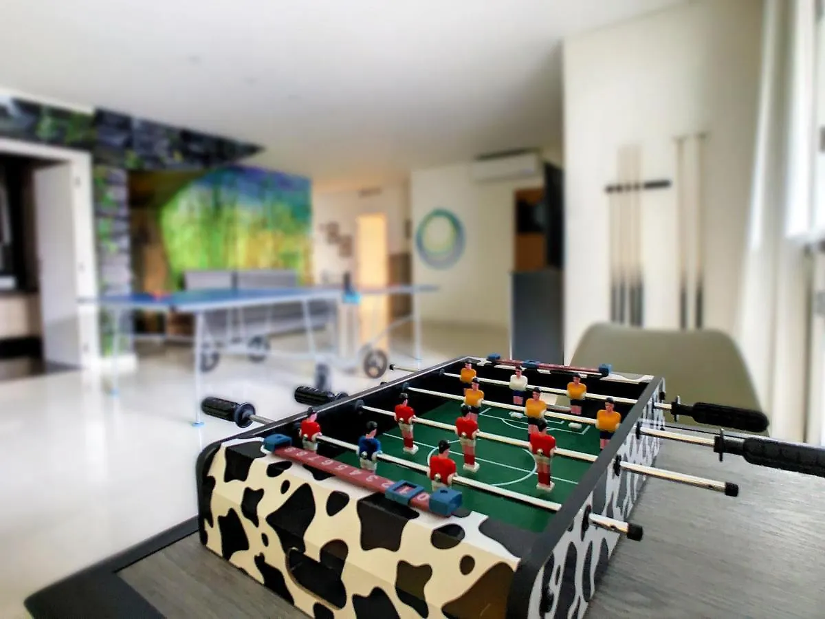 Over The Cliff Apartment By Lovelystay location